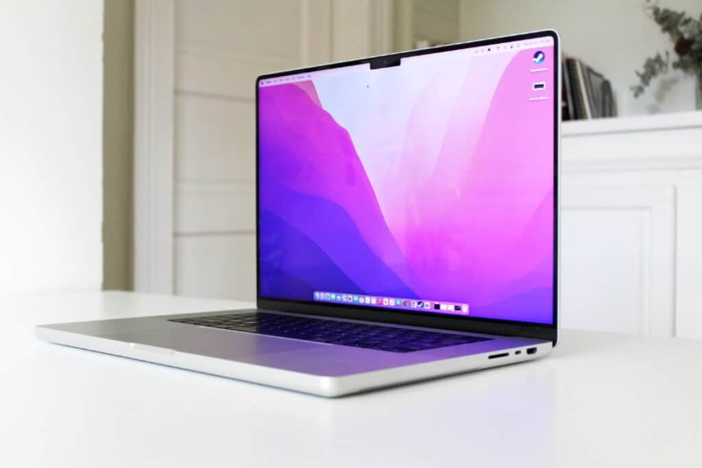 Best Apple Macbook Pro 2022 2023
